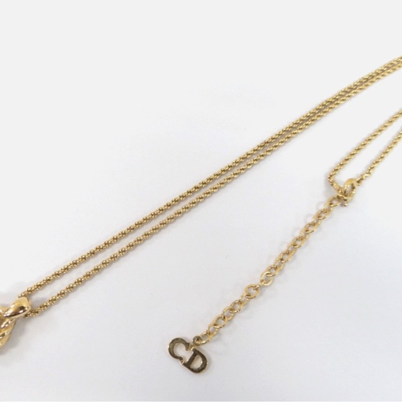 Christian Dior Gold Pendant Necklace - Picture 3 of 4